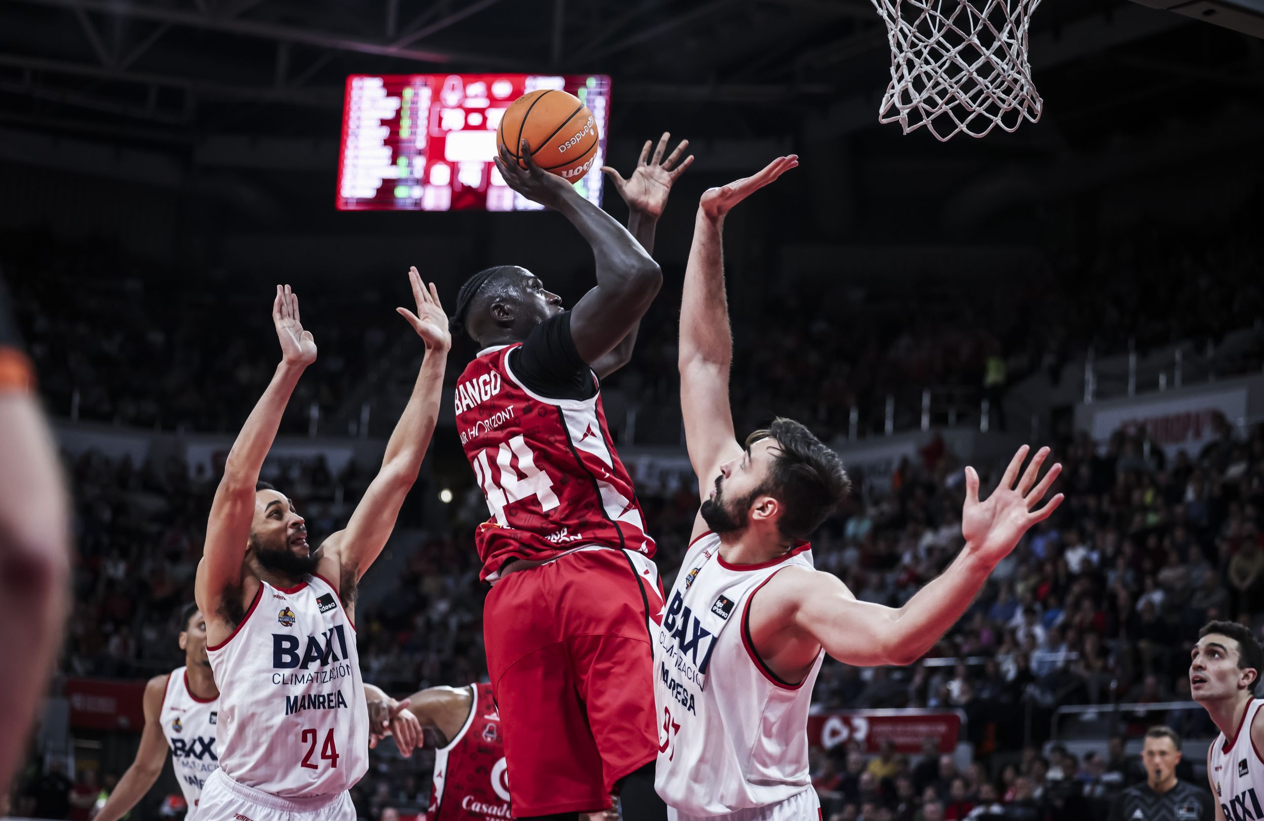 Jilson Bango esta temporada con el Casademont Zaragoza (ACB Media / Esther Casas)