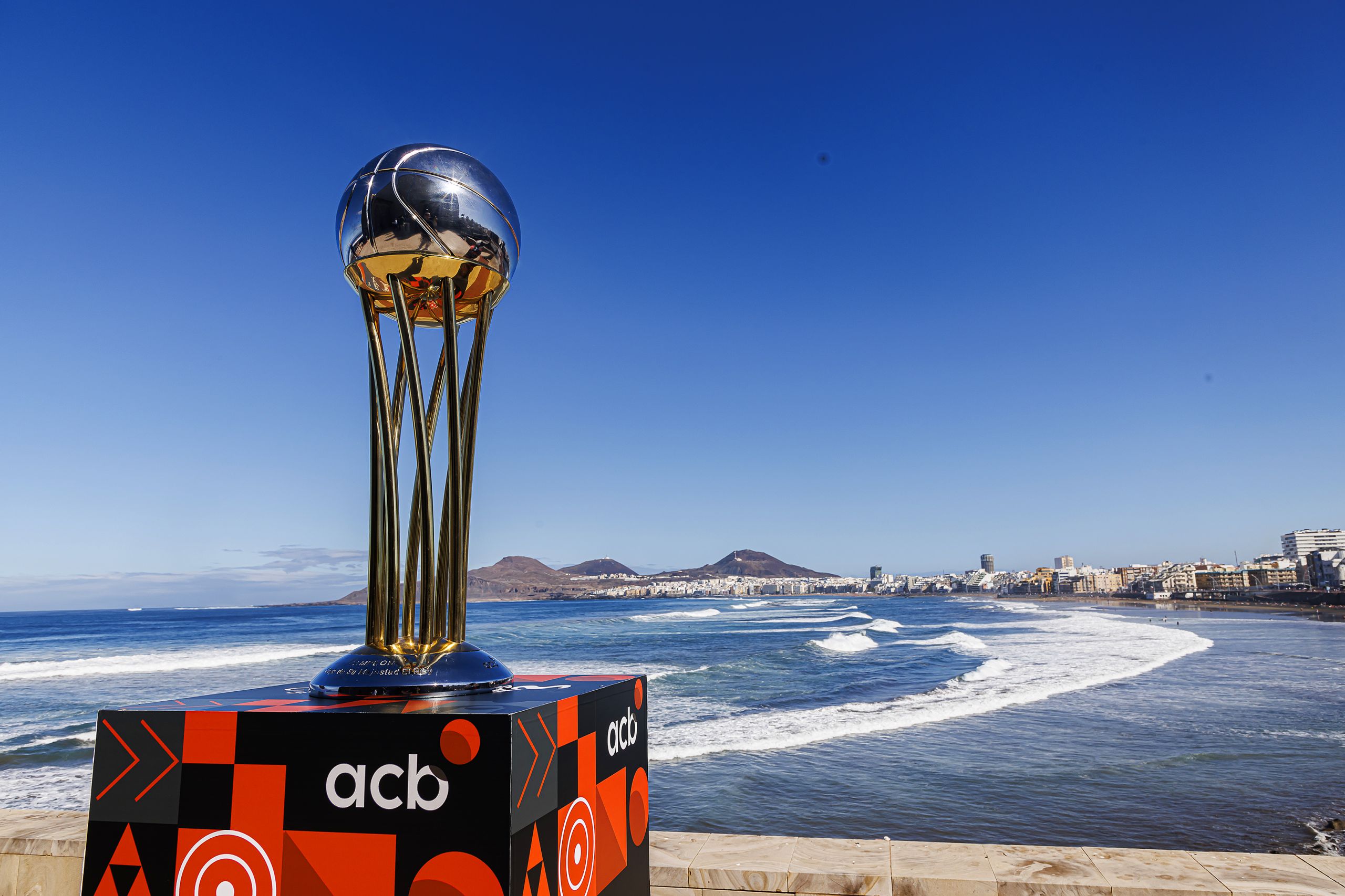 La Copa del Rey en la playa de Las Canteras (ACB Media)