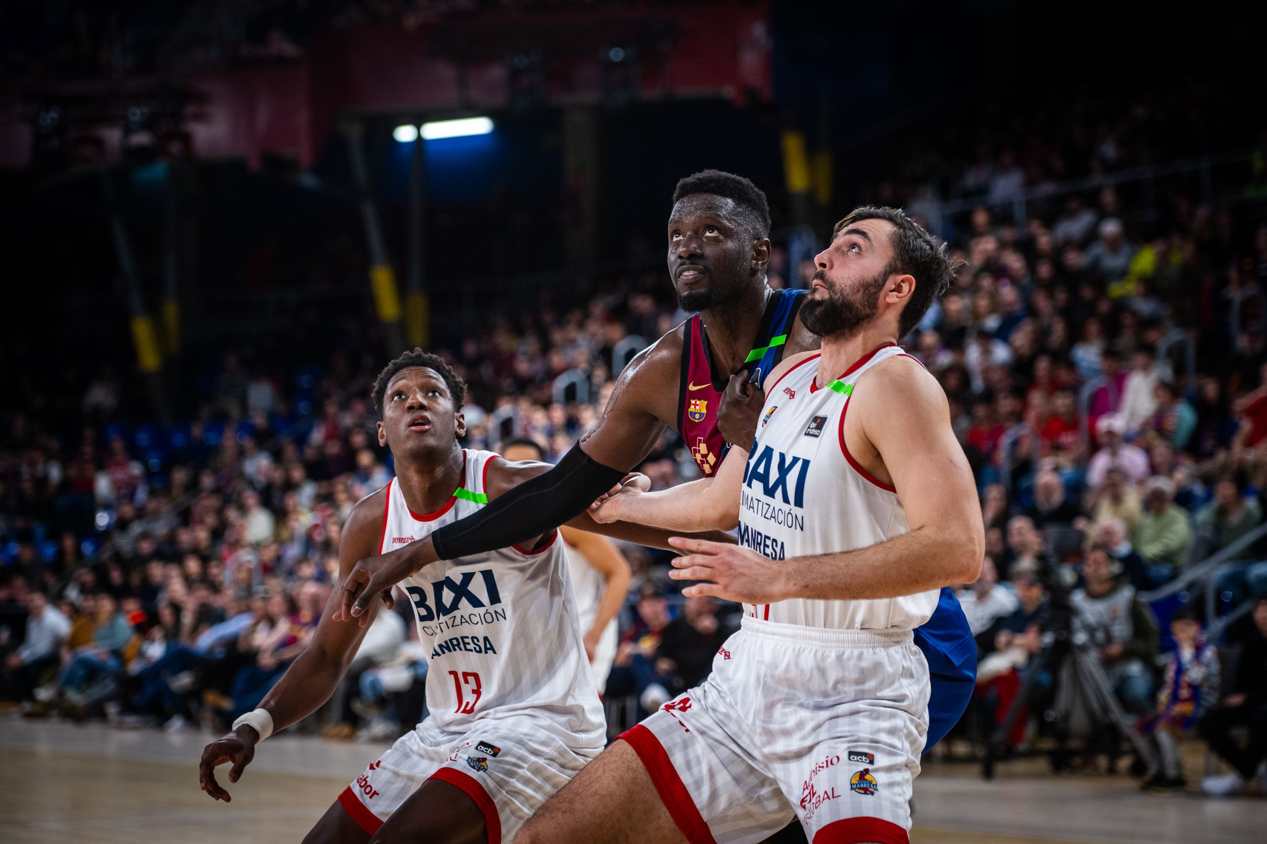 Acción del último derbi catalán (ACB Media / Marc Graupera)