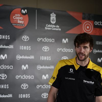 Aaron Doornekamp en zona mixta (ACB Media / Emilio Cobos)