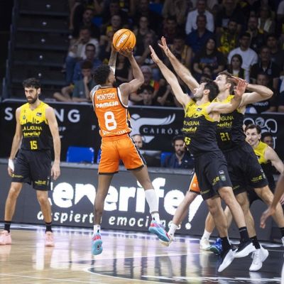 RS814490_J33 LLT-VBC Firmar acb Photo - Emilio Cobos