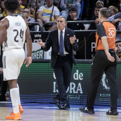 Sergio Scariolo en el Santiago Martín (ACB Media / Emilio Cobos)