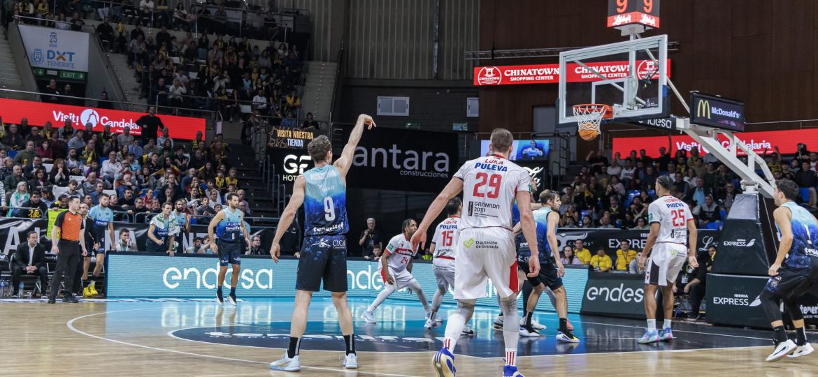 El triple final de Marcelinho Huertas (ACB Media)|RS868748_