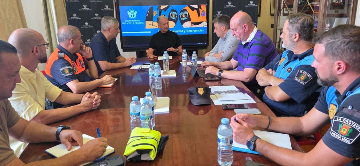 Reunión para actuañizar el PEMU (LA OROTAVA)
