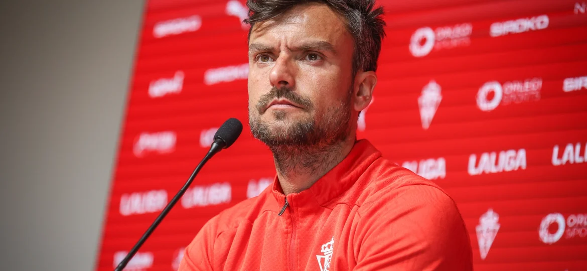 Rubén Albés (SPORTING GIJÓN)