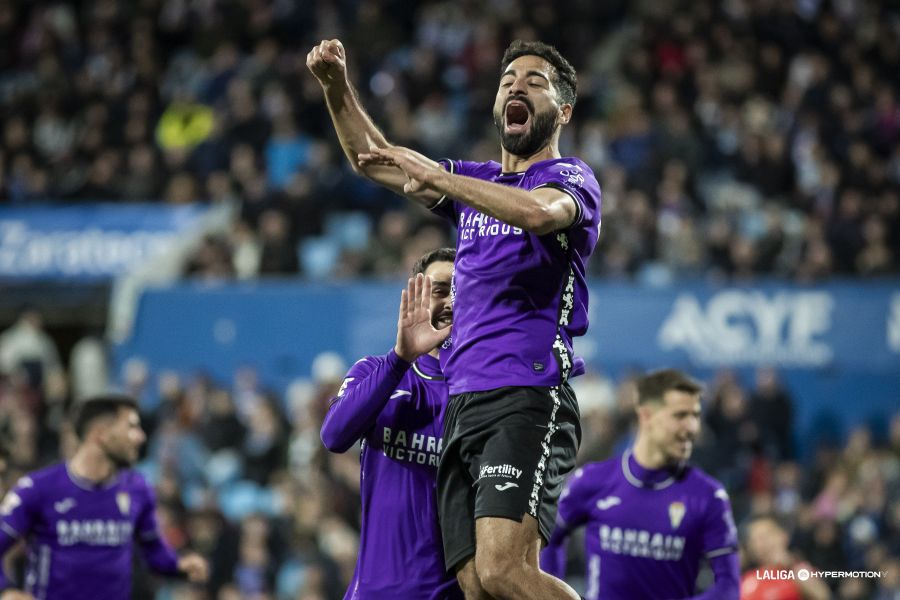 Rubén Alves celebrando el gol ante el Real Zaragoza (LaLiga)