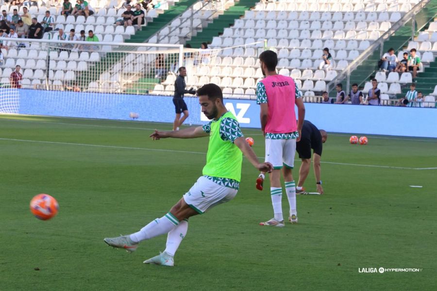 Rubén Alves en el calentamiento (La Liga)