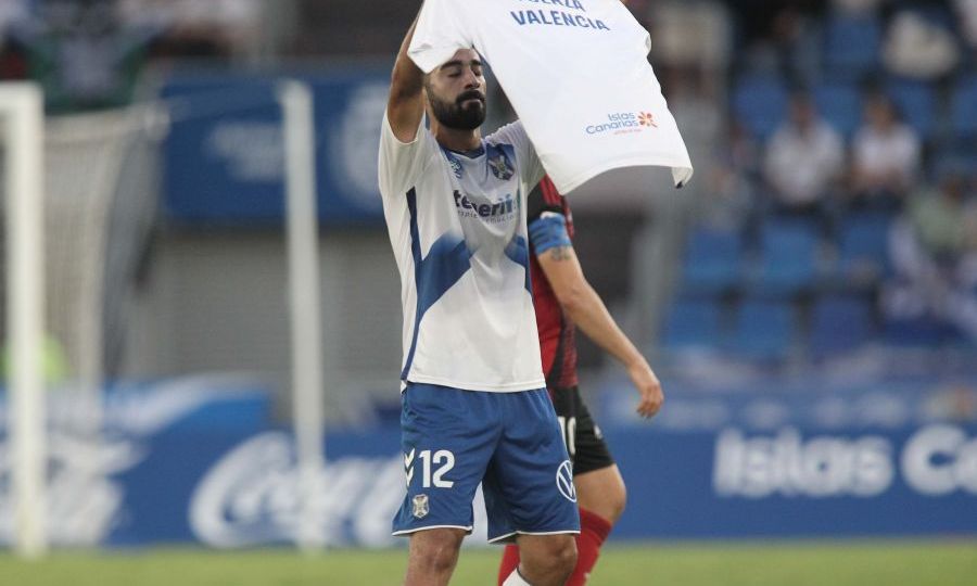 Rubén Alves muestra apoyo a los damnificados por la DANA en Valencia (La Liga)