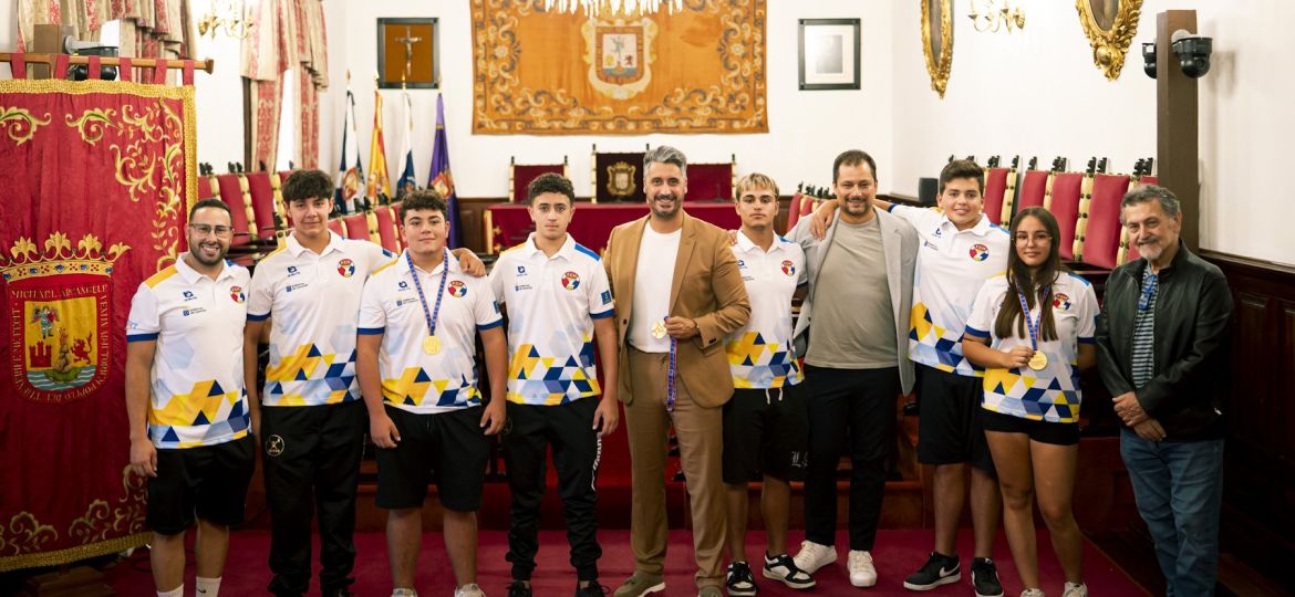 Foto final del acto (CEDIDA)