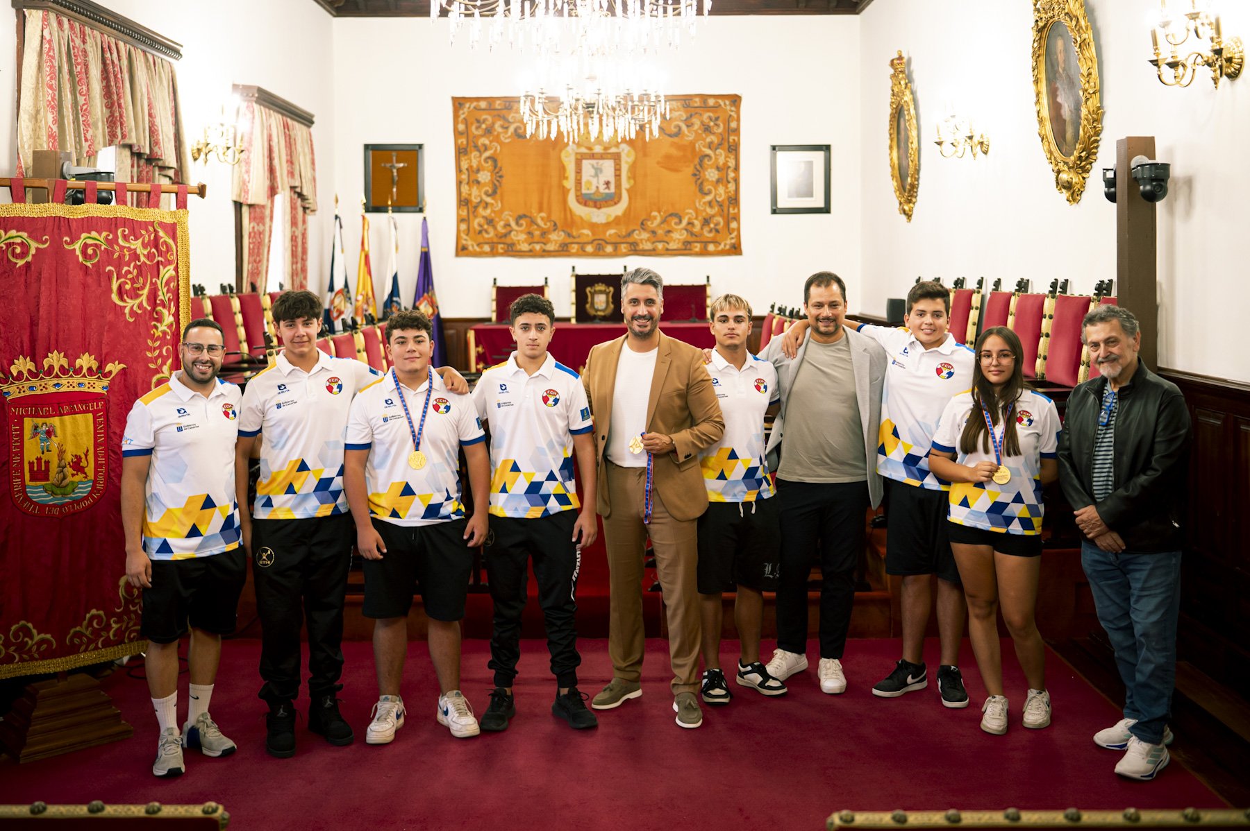 Foto final del acto (CEDIDA)