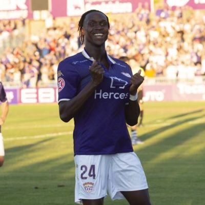 Salifo celebrando uno de sus goles a Unionistas (@deporguada)