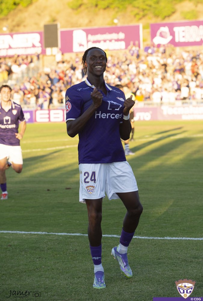 Salifo celebrando uno de sus goles a Unionistas (@deporguada)