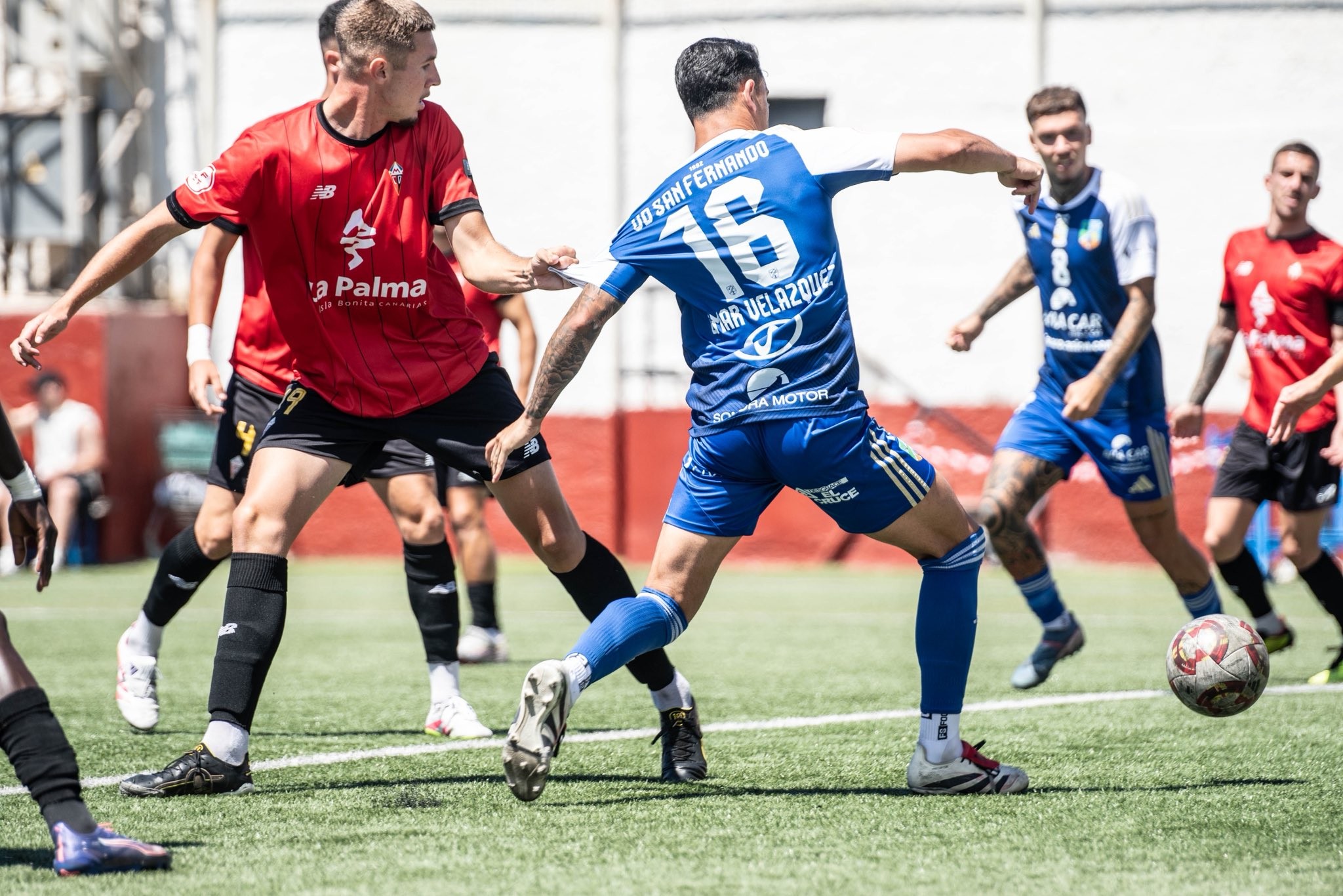 Acción del San Fernando - Mensajero (FOTO: UD SAN FERNANDO).