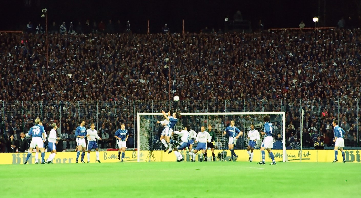 Acción del Schalke 04 - Tenerife (CD TENERIFE).