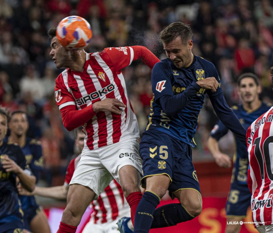 Sergio, goleador y asistente en Gijón (LALIGA).