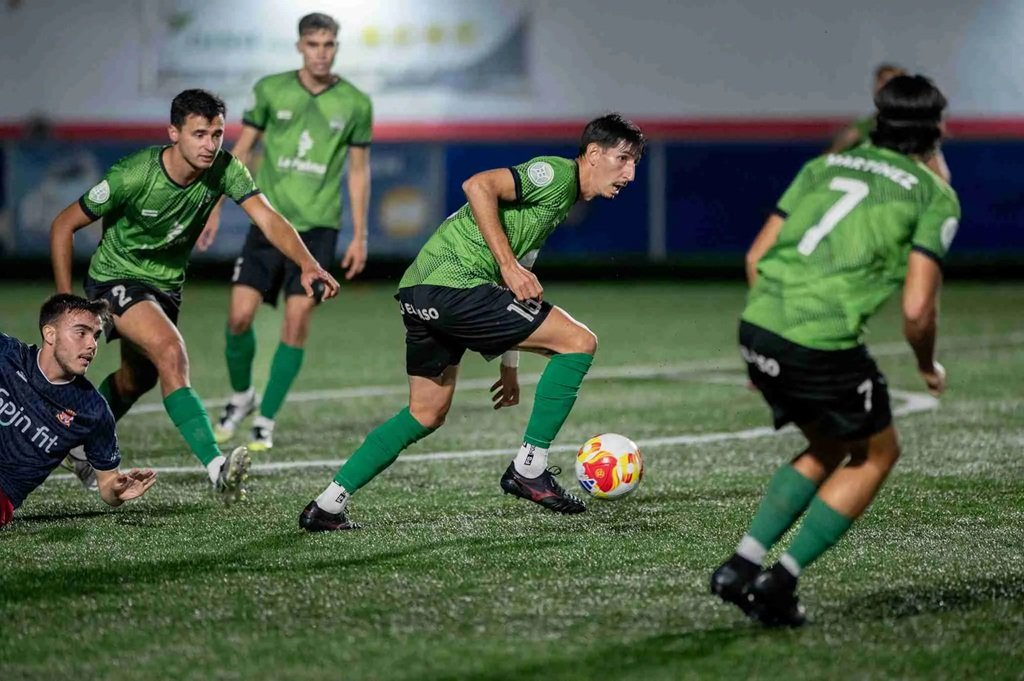 Acción del partido (FOTO: ATLÉTICO PASO).