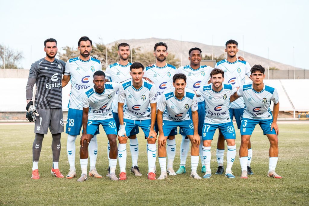 Alineación del Tenerife contra el Marino (CD Tenerife)