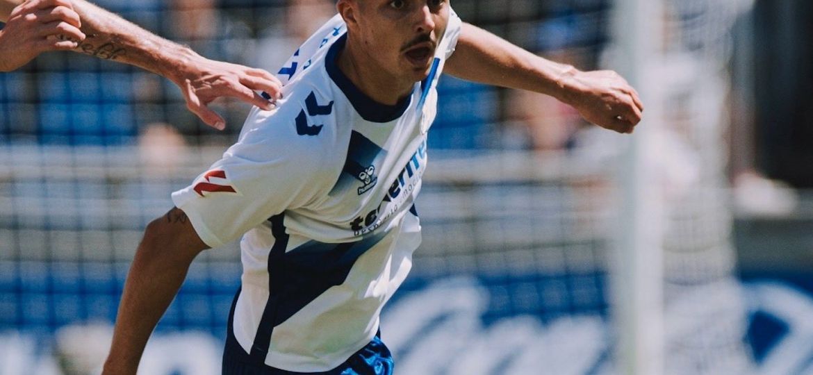 Teto en el Tenerife- Sporting (CD TENERIEF)