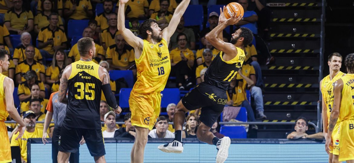 Thomas Scrubb contra el Granca (CB Canarias)