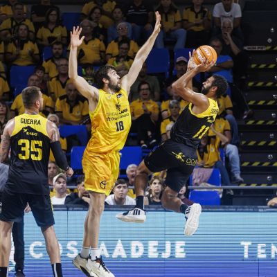 Thomas Scrubb contra el Granca (CB Canarias)
