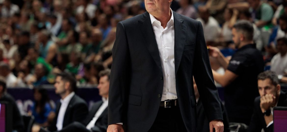 Txus Vidorreta durante el Real Madrid- La Laguna Tenerife (ACB PHOTO)