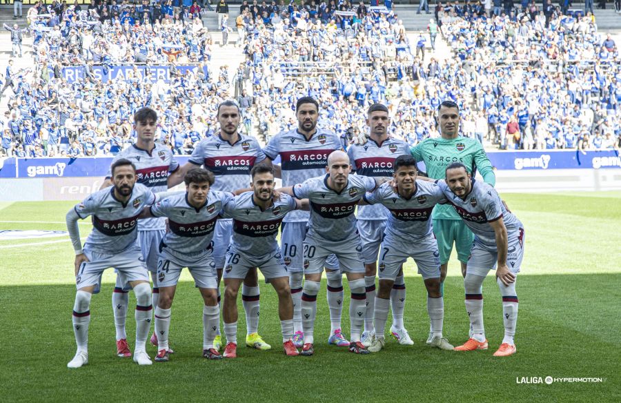 Último once titular del Levante, en Oviedo (La Liga)