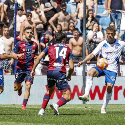 Un lance del Levante- Tenerife (LA LIGA)