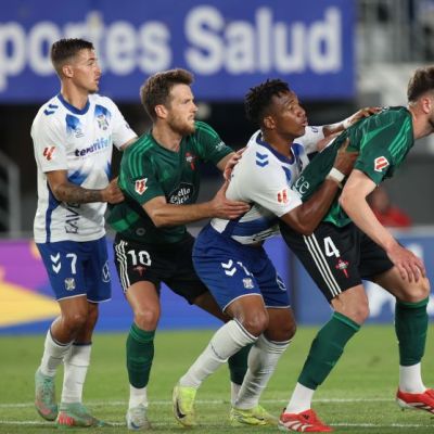 Un lance del Tenerife- Racing de Ferrol (LA LIGA)