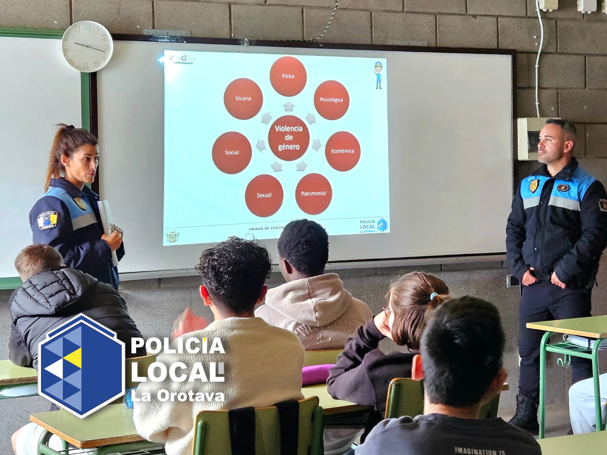 Un momento de la charla (LA OROTAVA)