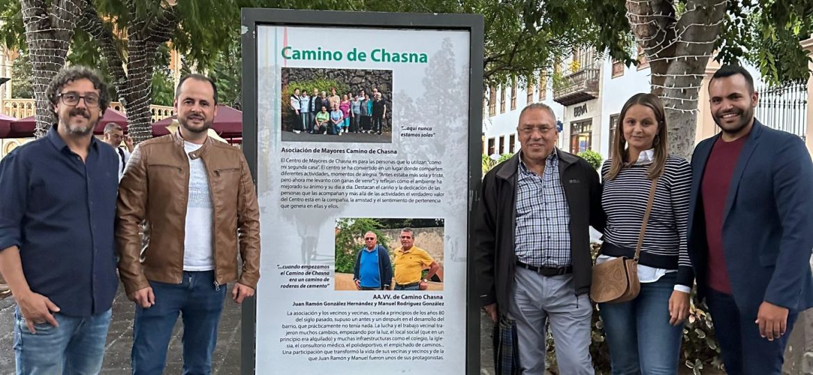 Uno de los tablones con los homenajeados (LA OROTAVA)