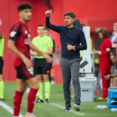 Veljko Paunovic en el banquillo de Anduva (La Liga)