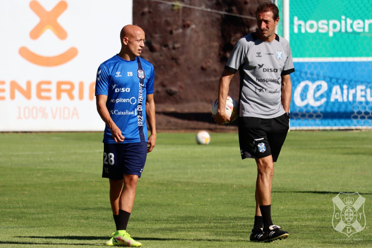 Víctor Mollejo y Luis Miguel Ramis (CD TENERIFE)