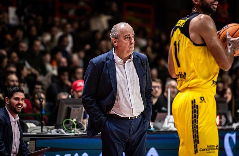 Vidorreta en el partido de Italia cona derthona (BCL)
