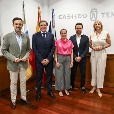 Visita institucional del CD Tenerife al Cabildo (CEDIDA)