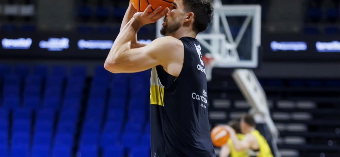 Wes van Beck en el entrenamiento (CB Canarias)
