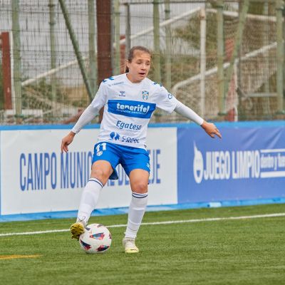 Aleksandra Zaremba durante un encuentro esta temporada. (CEDIDA)