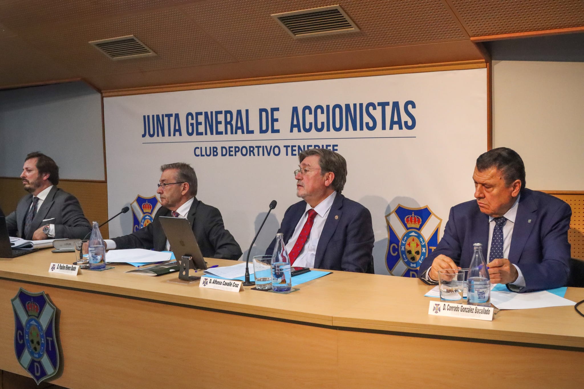 Junta General de Accionistas (CD TENERIFE).