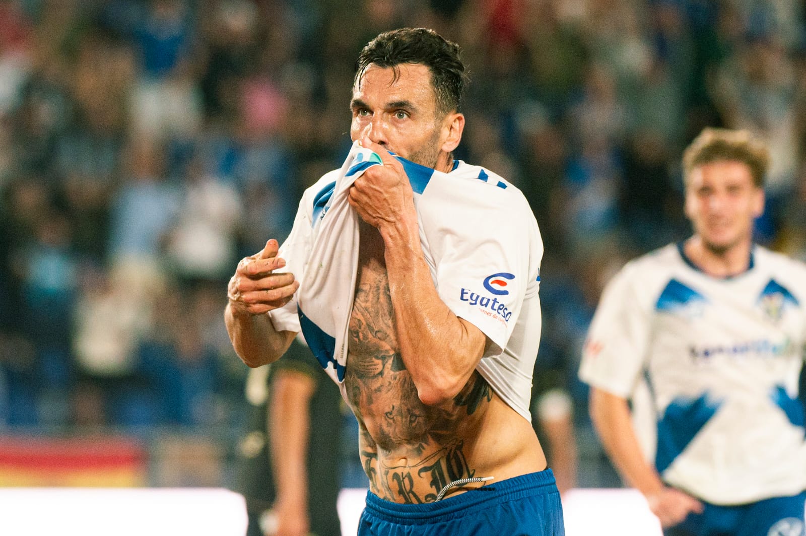 Gallego celebra su gol al Castellón (CD TENERIFE/SAN ACOSTA).