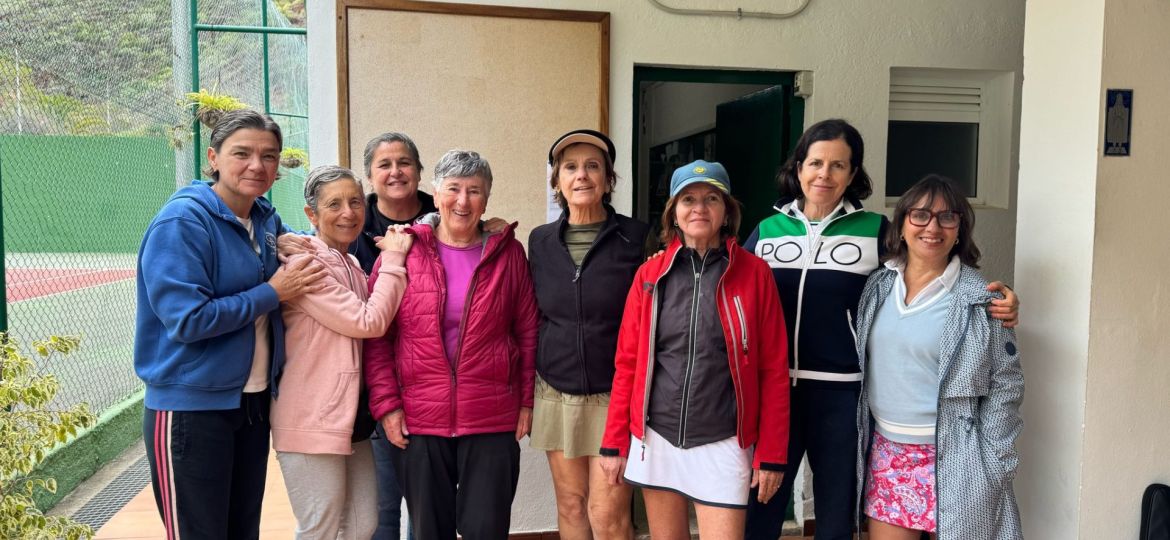 Equipo femenino +45 del Circulo. (CEDIDA)