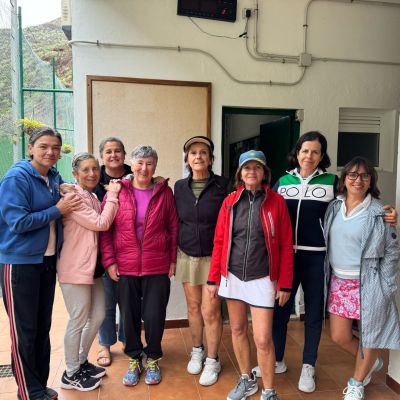 Equipo femenino +45 del Circulo. (CEDIDA)