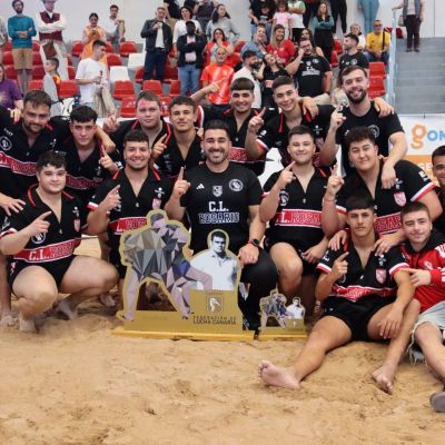 El juvenil del Valle Guerra celebra el título. (CEDIDA)