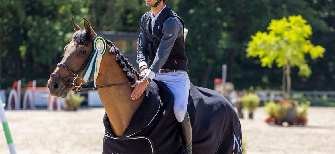 Fran López Amador y su caballo (CEDIDA)