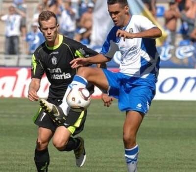 Imagen del Tenerife - Vecindario de 2011 (Canarias7)