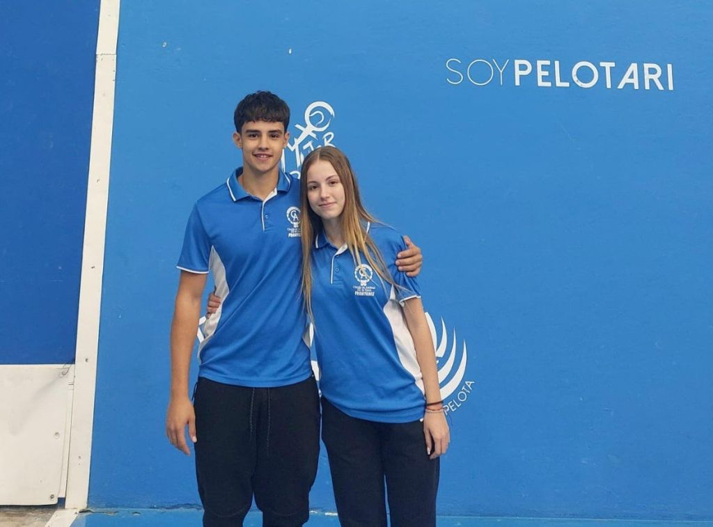 Álvaro Fuentes y Alba Pinto. (CÍRCULO DE AMISTAD XII DE ENERO)