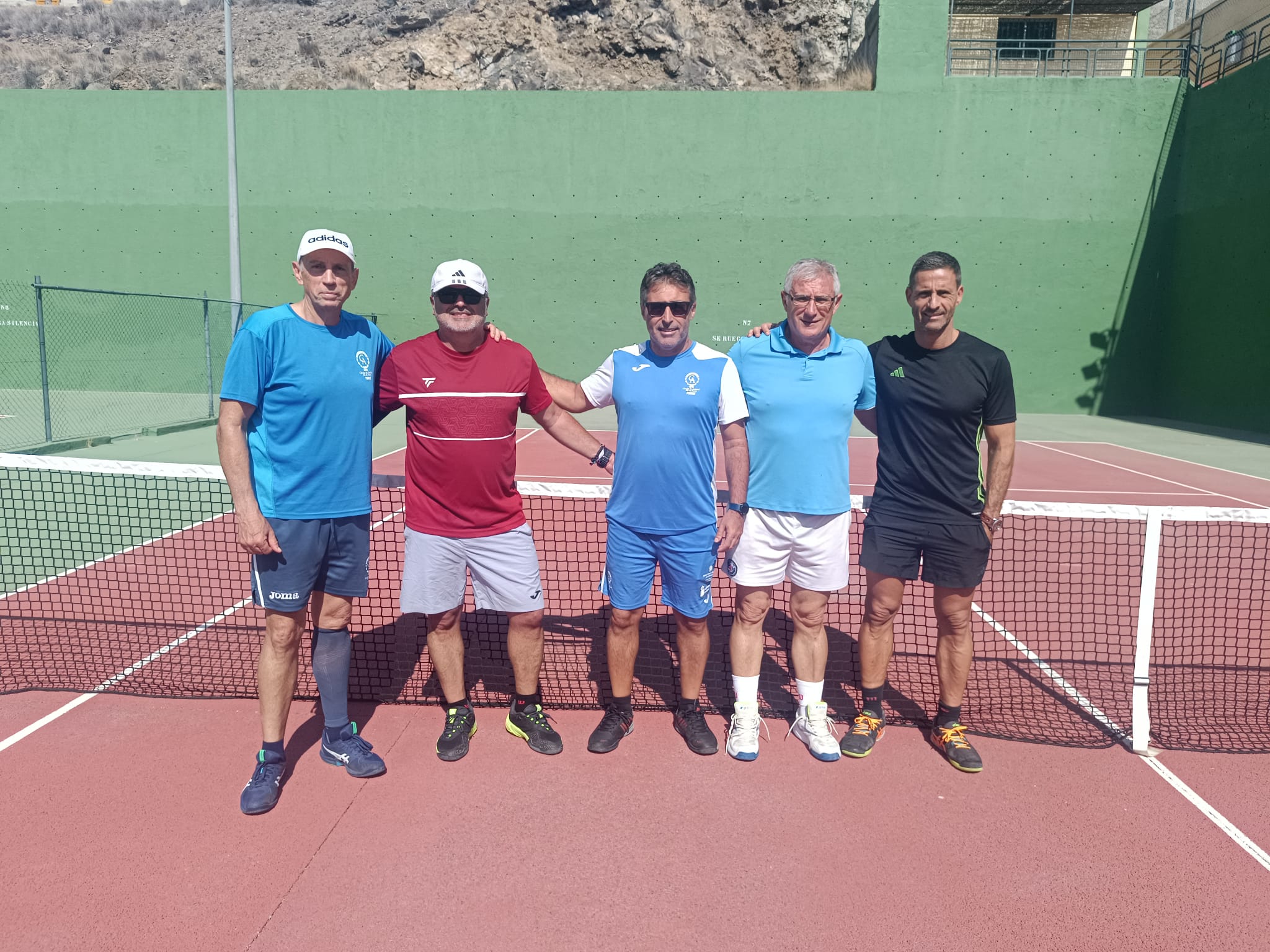 Equipo de tenis +35 del Círculo de Amistad XII de Enero. (CÍRCULO)