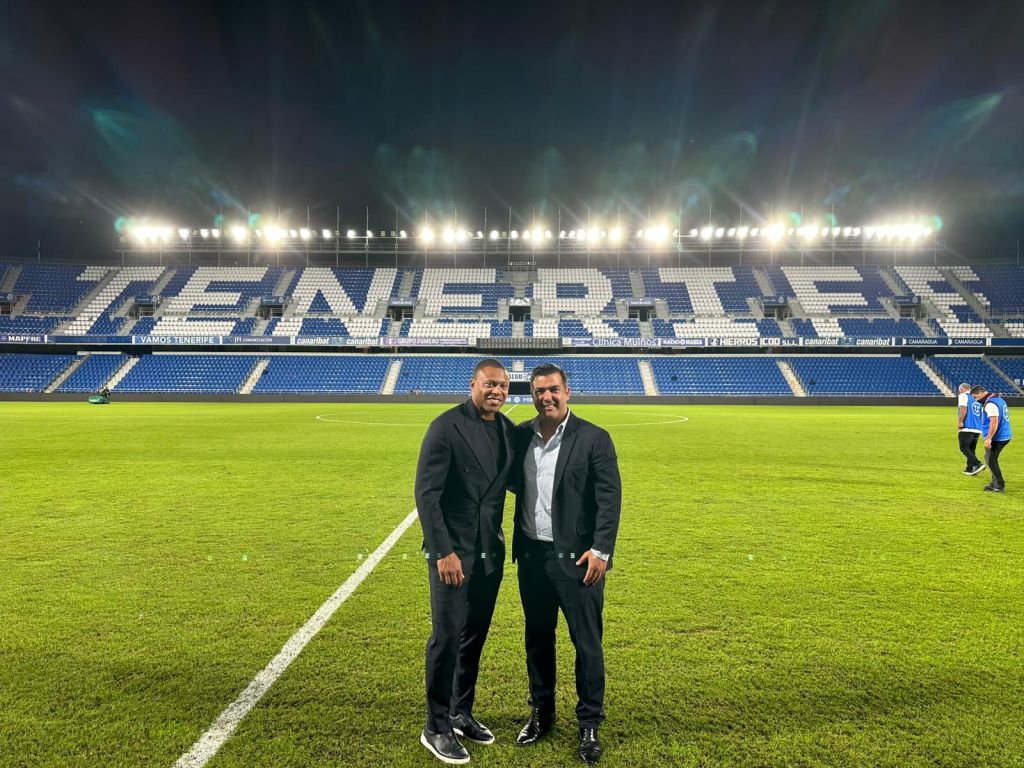 Rayco García junto a Julio Baptista. (CD TENERIFE)