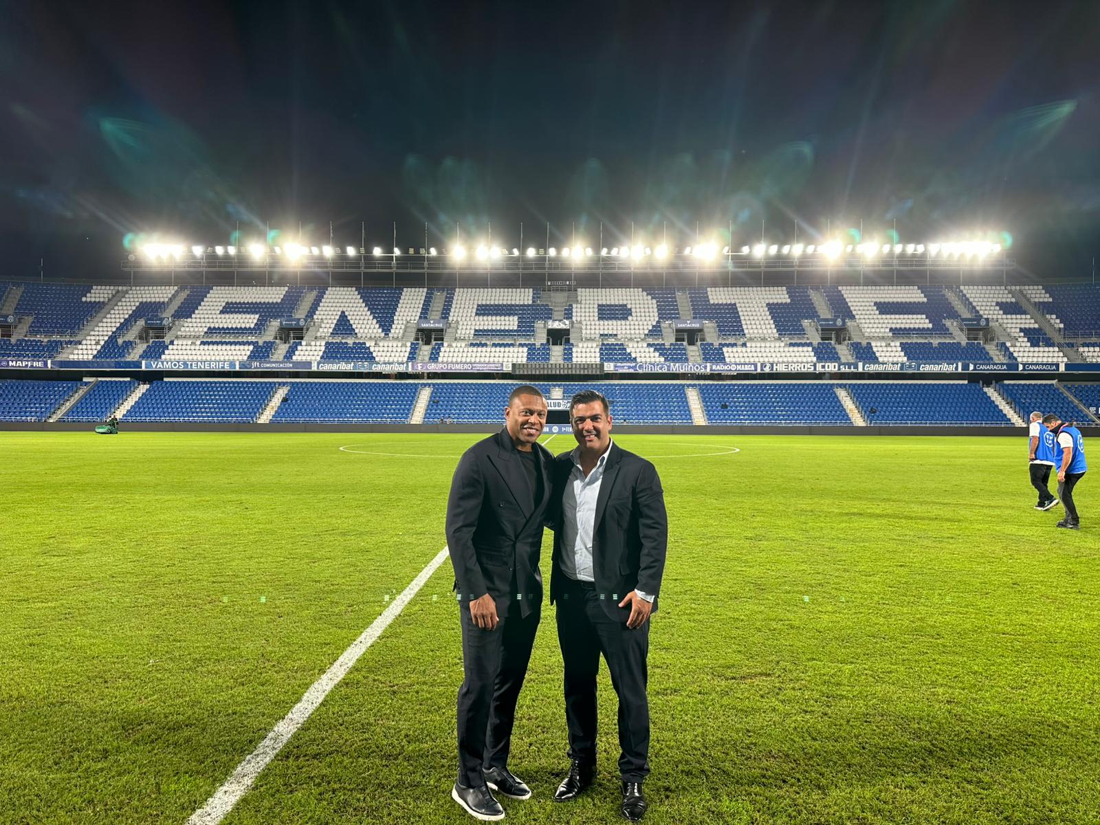 Rayco García junto a Julio Baptista. (CD TENERIFE)