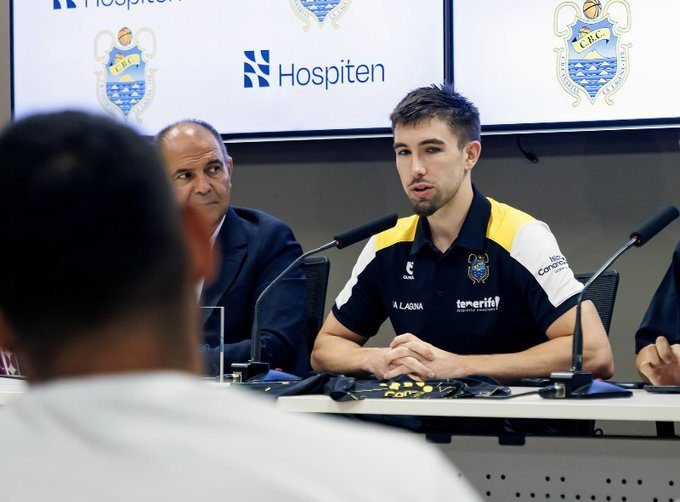 Wesley Van Beck en su presentación oficial (CB Canarias)