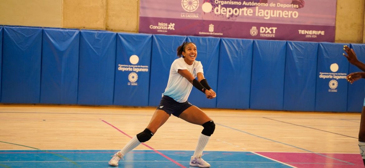 Yeisy Soto en los primeros entrenamientos (CV HARIS)