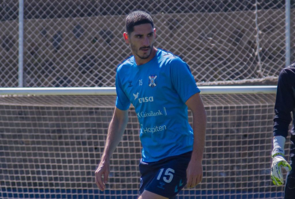 Yann Bodiger durante un entrenamiento (@CDTOficial)